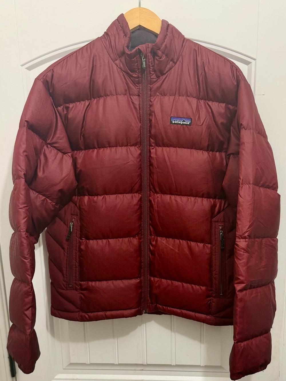 VTG Patagonia Men’s Down Jacket, Burgundy, Size Small, Minor Flaws, 84601
